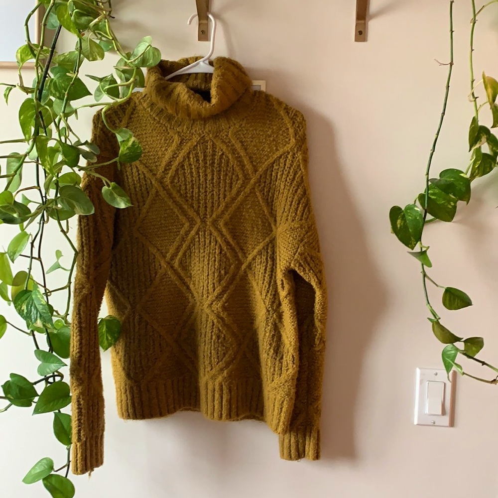 CASLON Mustard yellow turtleneck sweater